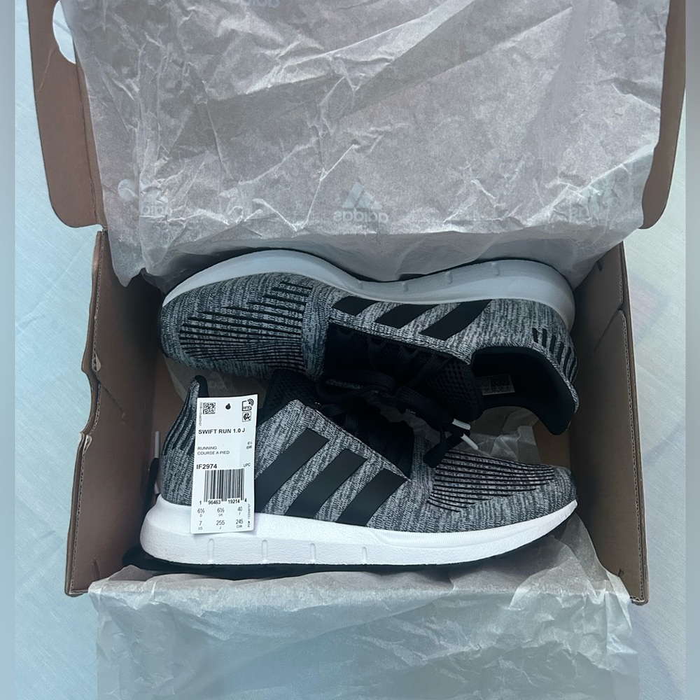 Adidas Swift Run 1.0 J